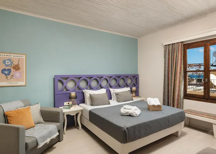 מלון Elia Palazzo 3*