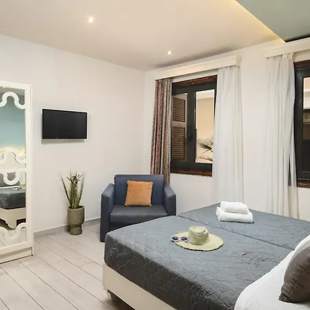 Elia Palazzo 3*