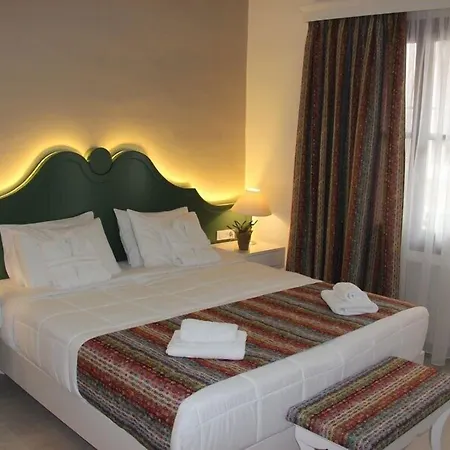 Elia Palazzo 3* خانيا