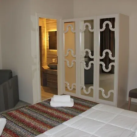 Otel Elia Palazzo 3*