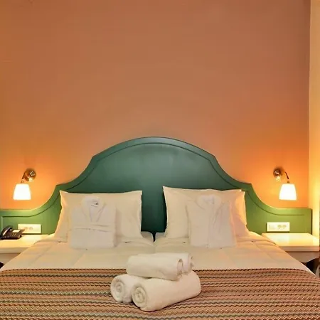 Elia Palazzo خانيا