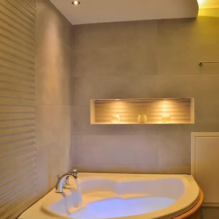 Otel Elia Palazzo Hanya